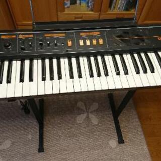 電子ピアノ(Roland EP-09)台付の画像