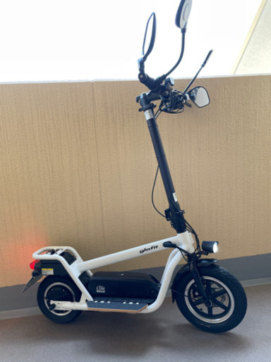 電動スクーター glafit LOM 公道走行可