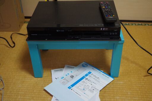 お取引中 東芝製 ブルーレイ/HDDレコーダ（D-B305K)