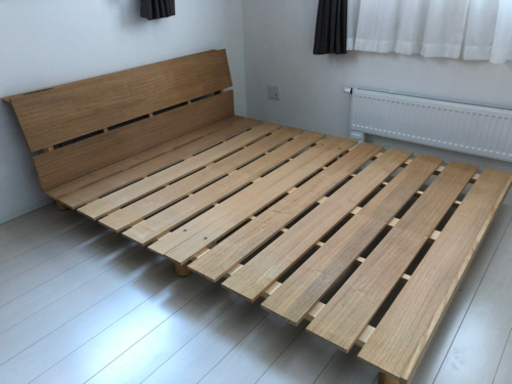 ☆決まりました 使用1年4ヶ月のダブルベッドフレームです