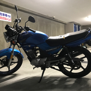 YBR125 青　バイク