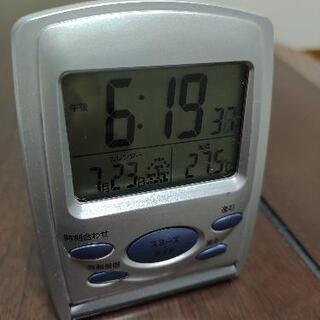 CITIZENデジタル置き時計