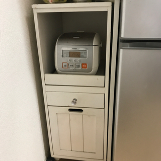 炊飯器ラックの画像