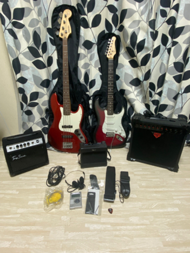 [取り引き中] ギター　ベース　その他画像の物多数セット