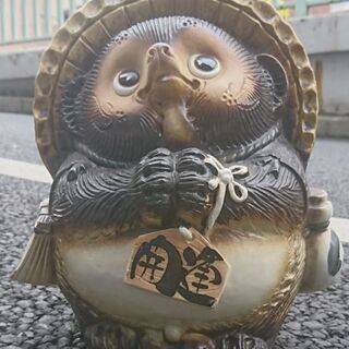 タヌキの置物