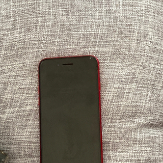 iPhone8レッド