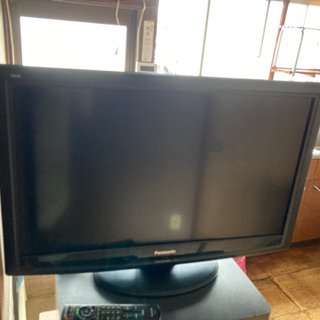 32型テレビ　どなたかもらって下さい。
