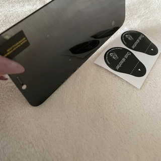 美品　1度試したのみ　携帯　スマホ　覗き見防止シート　フィルム　強化ガラスの画像