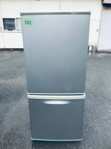 1231番 Panasonic✨ノンフロン冷凍冷蔵庫✨NR-B142W-S‼️