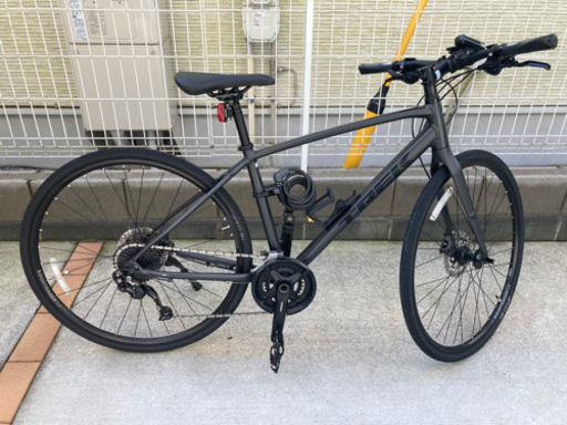 交渉中　　　　トレック　2021年モデル　FX3 DISC