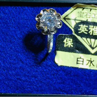 ①＊お値下しました。♦イヤリング♦白水晶のイヤリング   中古の画像