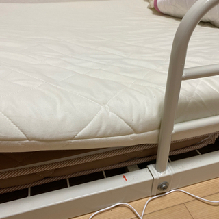 ベット　マットレス付きの画像