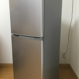 AQUAのノンフロン冷蔵庫 AQR-141C(S)の画像