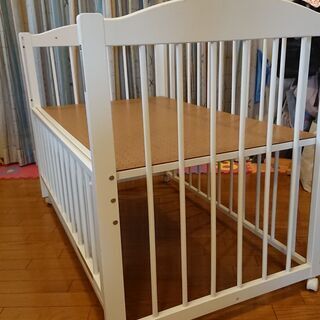 ベビーベッド（無料・差し上げます）の画像