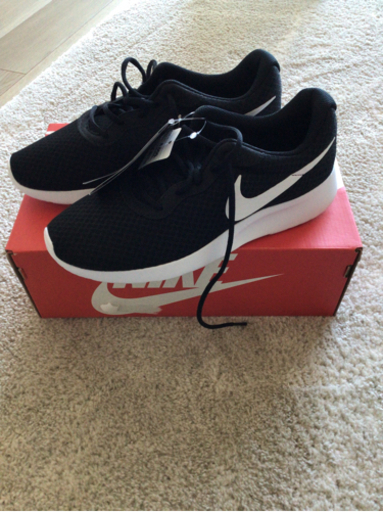 NIKE ナイキ スニーカー　タンジュン　26.5cm 未使用