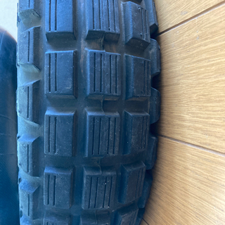 4.00-10インチ　タイヤとチューブ　中古