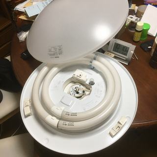蛍光灯照明器具あげます。４つ有ります。