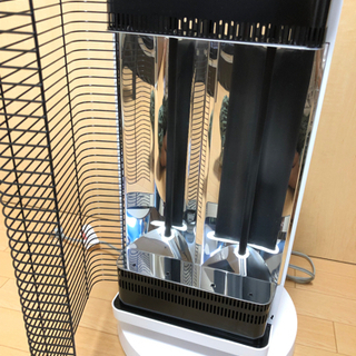 【美品】ダイキン 遠赤外線暖房機 セラムヒート CER11WS-Wの画像