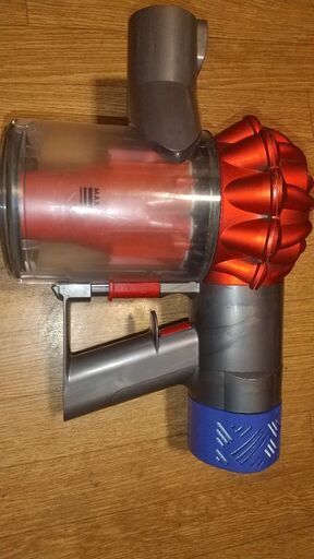 Dyson DC74 コードレスクリーナー