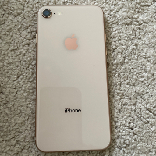 iPhone8  64GＢ　　SIMフリーじゃないです　ソフトバンク