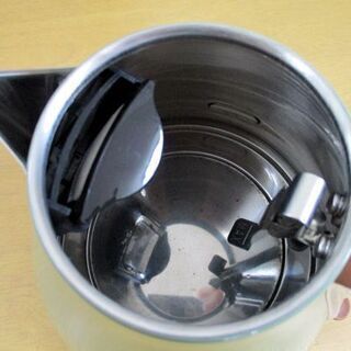 美品 デロンギ 電気ケトル 1.0L アイコナ ヴィンテージ 動作確認済み KBOV1200J グリーン DeLonghi 札幌市 中央区の画像