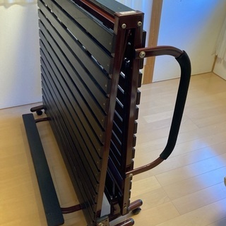 折り畳みベッド(ローベッド)の画像