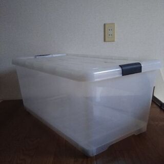 日本製 プラスチック キャスター付きコンテナ