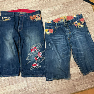 中古デニム5点。和柄,刺繍デニム、トゥルーレリジョン　引き取り限定の画像