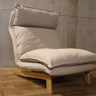 無印良品(MUJI)のハイバックリクライニングソファ 1シーターです