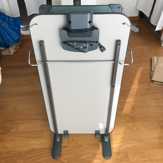 TOSHIBA:ズボンプレッサーの画像