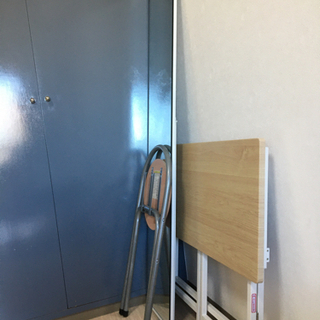 (終了しました)折りたたみデスク、イス、鏡セットの画像