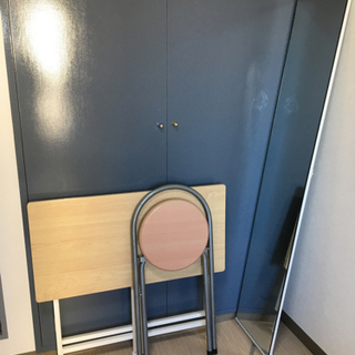 (終了しました)折りたたみデスク、イス、鏡セットの画像