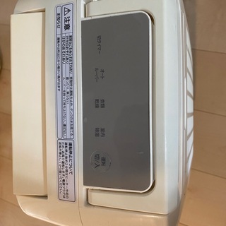 日立除湿機　HJS-D561 2016年モデルですが未使用品ですの画像