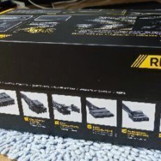  corsair Rm1000x の箱です