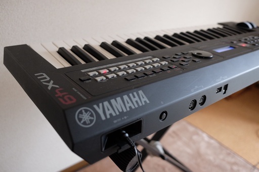 YAAMAHA MX49
