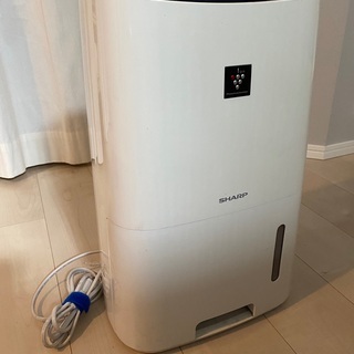 シャープ プラズマクラスター 除湿機 CV-G71-W 中古品