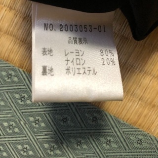 黒ブラウスの画像