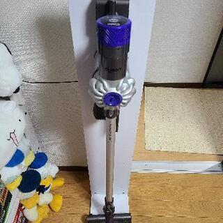 Dyson　ダイソン　V6 コードレスクリーナー　専用タワー付き！