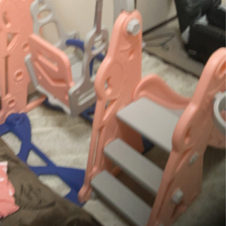 滑り台とブランコ