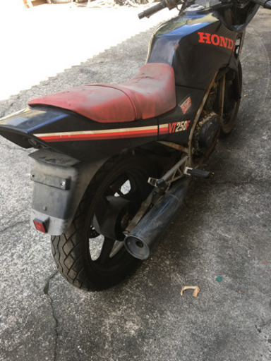 ホンダ　VT250FE  書類付きベース車