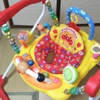 元気いっぱい！アンパンマン ベビージャンパー