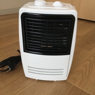 ミニファンヒーター　専用箱＋説明書付