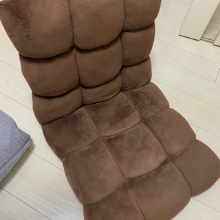 もこもこ座椅子　茶色　無料の画像