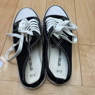 サンダル？スニーカー？の画像