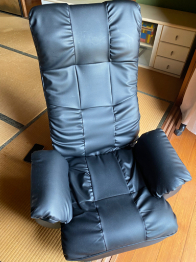 ニトリ 肘付きポケットコイル回転座椅子