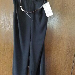 新品　黒パンツ