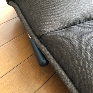 カインズ　座ったままリクライニングでき倒れにくい座椅子（ブラウン）の画像