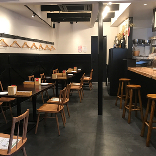 スペイン料理店のアルバイト･パート ホールスタッフ、キッチンスタッフ大募集！！の画像