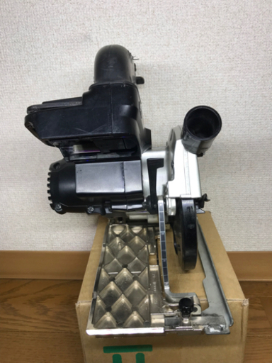 【受け取り予定者有】マキタ　充電式マルノコ　HS471D