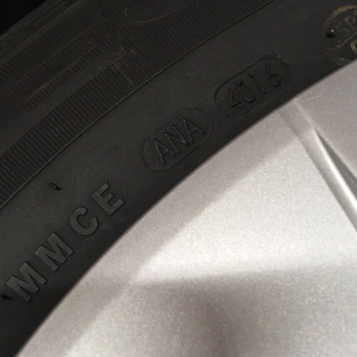 スタッドレス 205/60R16 KENDA プリウスaホイール